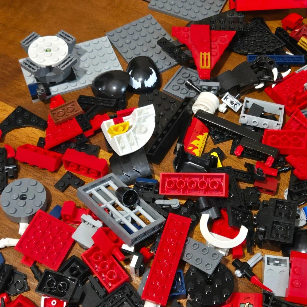 LEGO Bulk Lot 7lb Marvel Transformers Optimus Prime Spider-Man Mixed Bricks